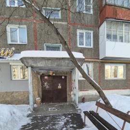 О квартире


	Количество комнат:&nbsp;2
	Общая площадь:&nbsp;44&nbsp;м&sup2;
	Площадь кухни:&nbsp...