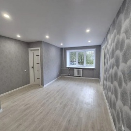 О квартире


	Количество комнат:&nbsp;2
	Общая площадь:&nbsp;43.2&nbsp;м&sup2;
	Площадь кухни:&nb...